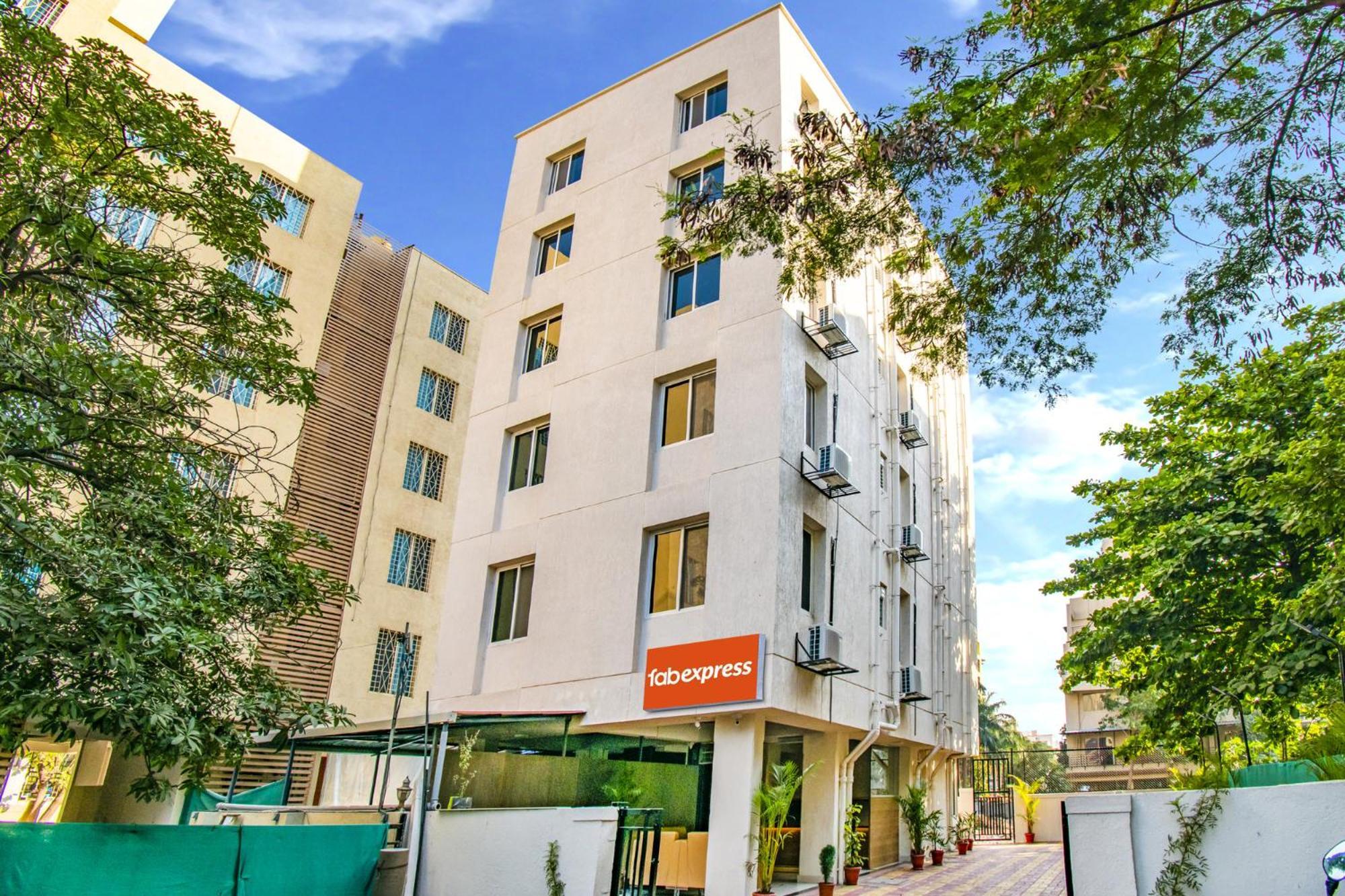 Fabexpress Marvel Bliss - Nr Trump Towers