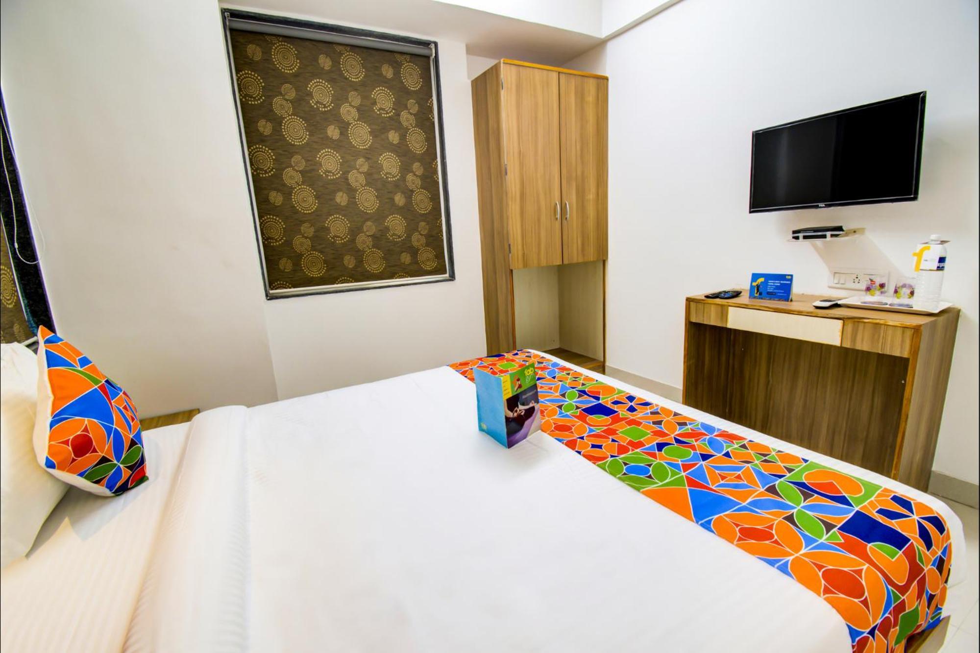 Fabexpress Marvel Bliss - Nr Trump Towers 3* Pune