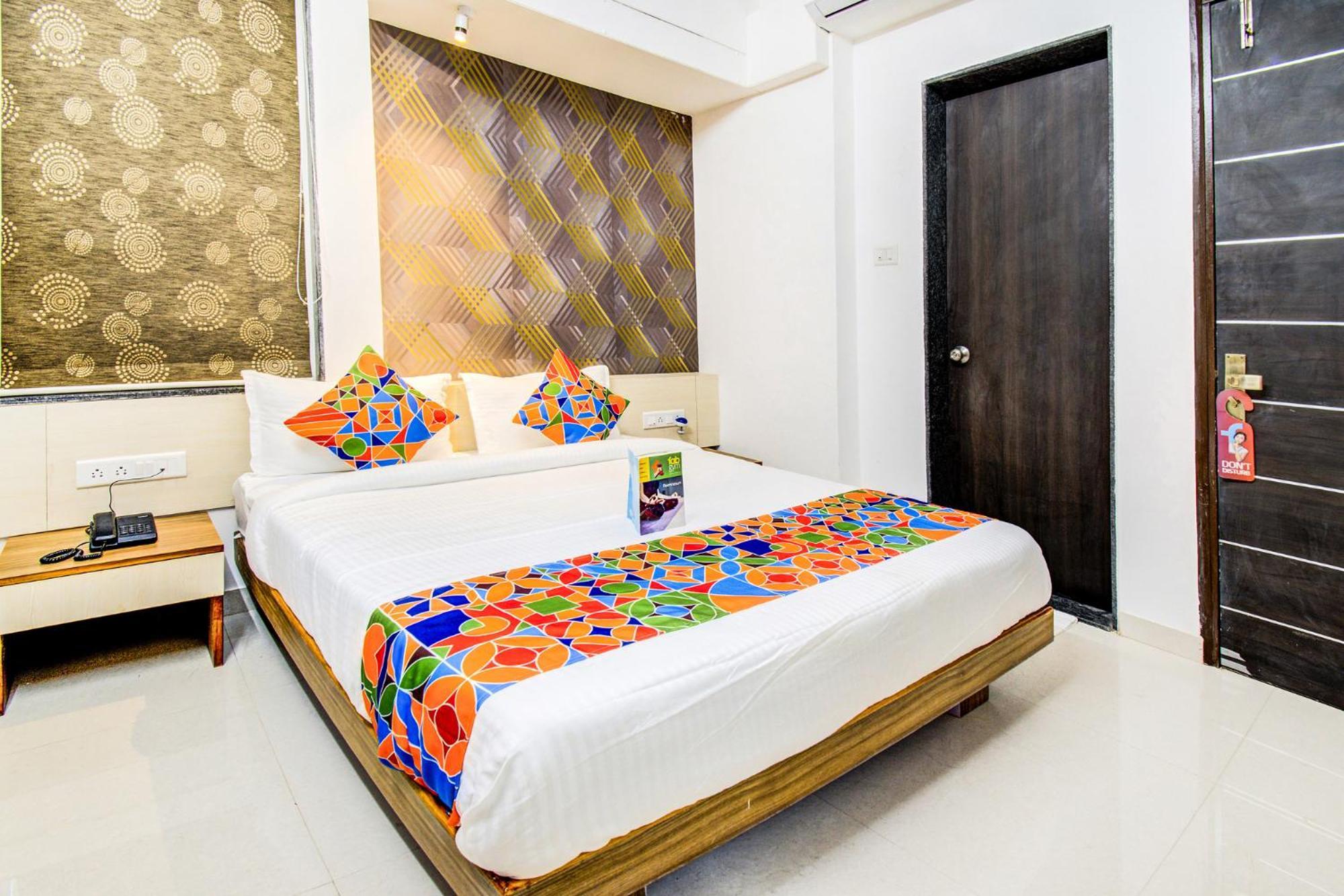 Hotel Fabexpress Marvel Bliss - Nr Trump Towers Pune